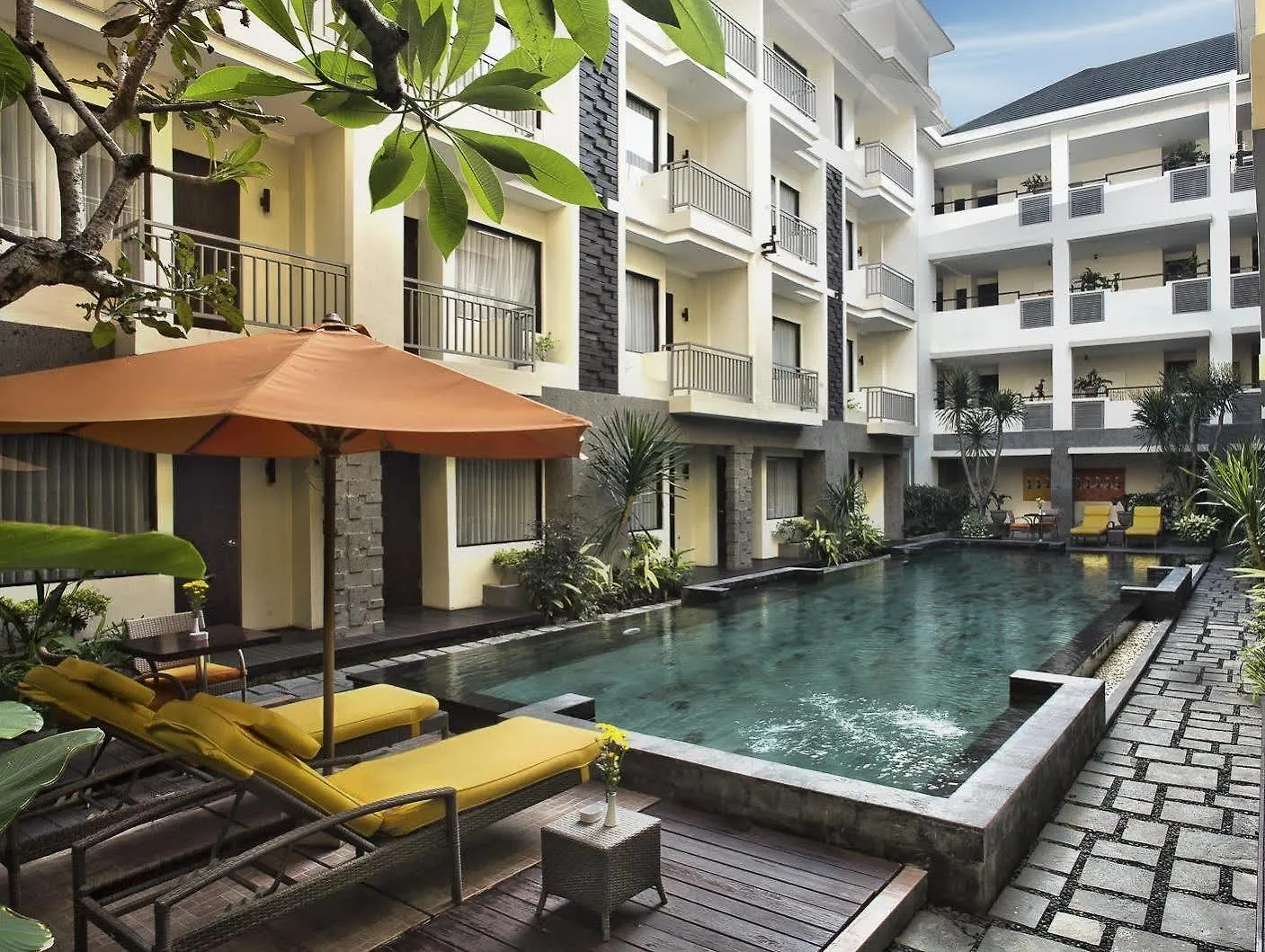 Bloo Bali Hotel Kuta